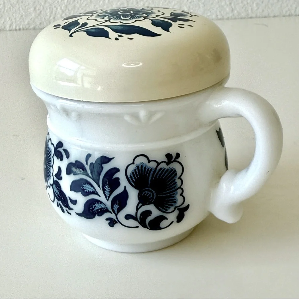 Vintage Avon Delft Blue Milk Glass Jar with Lid - Floral Cottagecore EUC